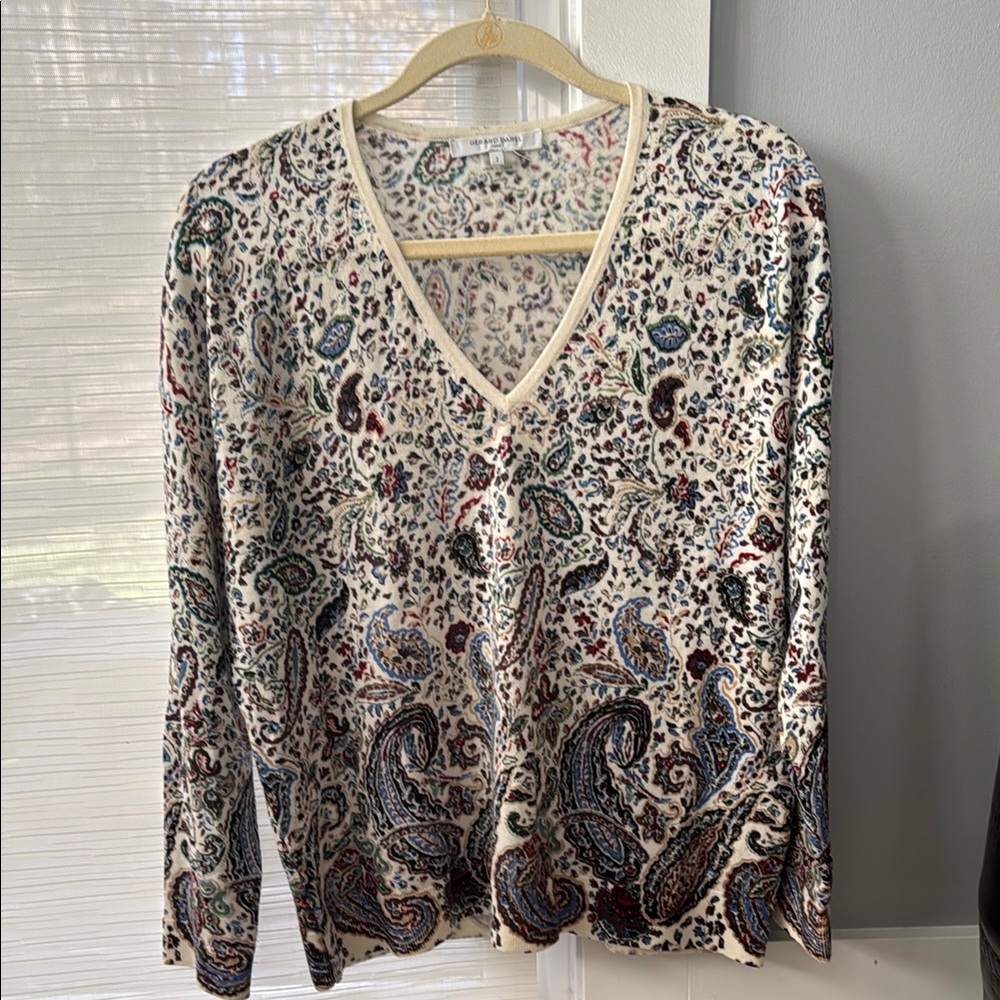 Heard Darel Paisley V-Neck Sweater